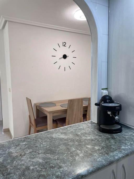 Flamenco Chill Apartment Torrevieja Exterior photo